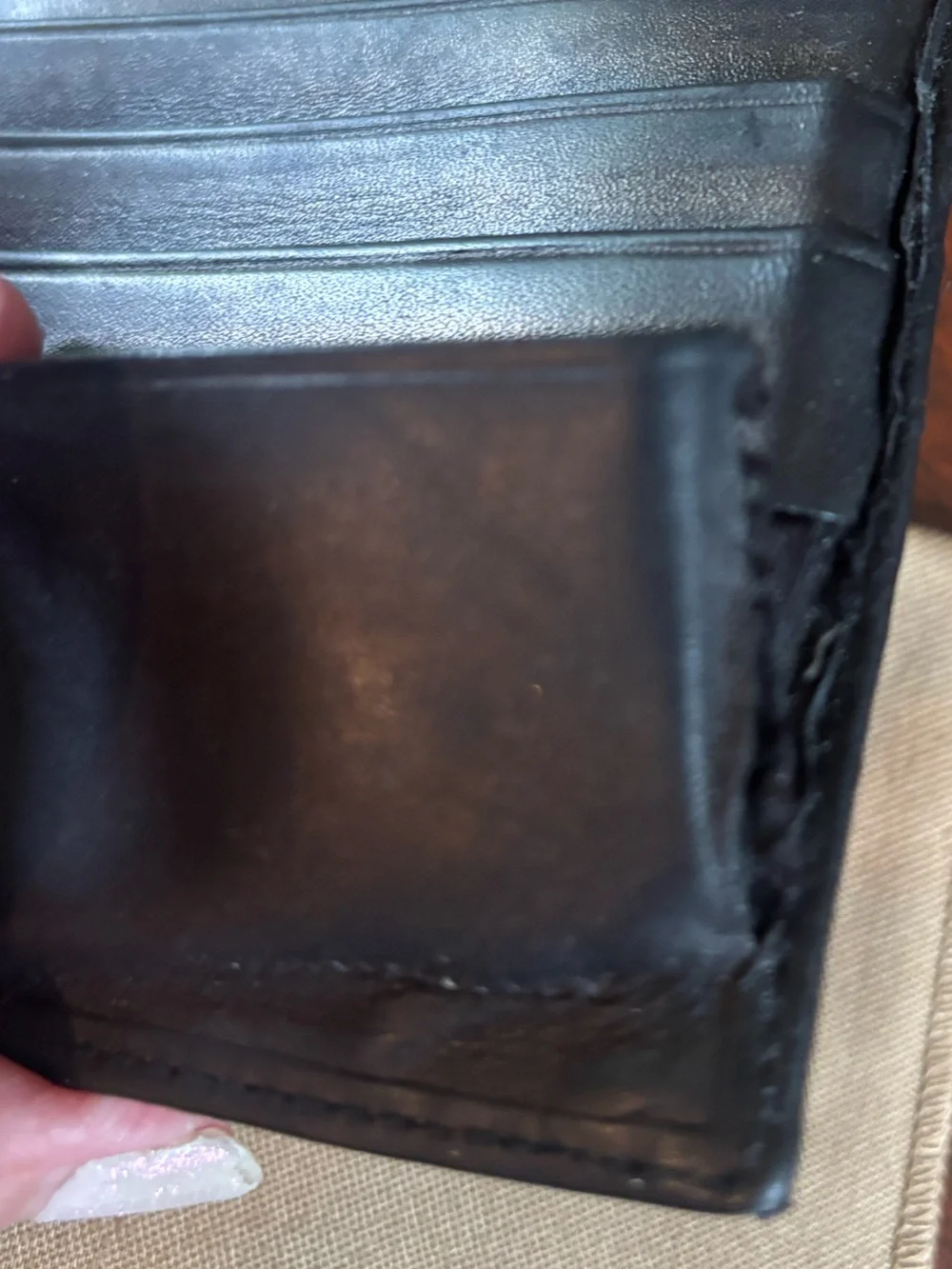 Burberry compact slim